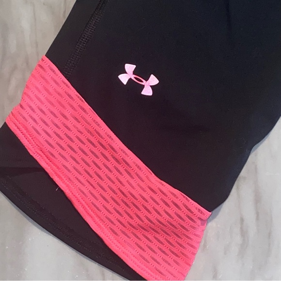 Under Armour black and pink legging - Picture 2 of 4